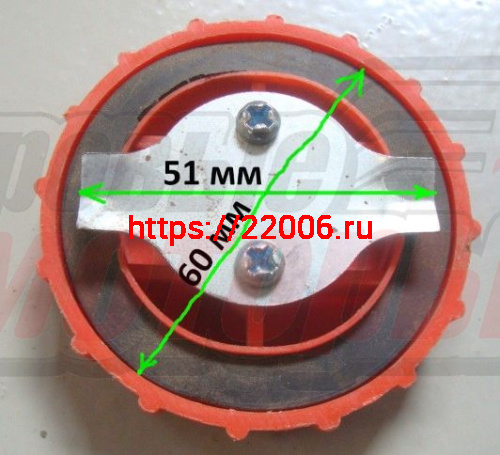Крышка топливного бака EM170-EM185 (пластик, под горловину с внутренней фиксацией)