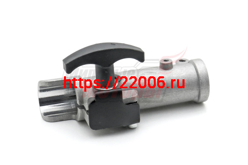 Кронштейн соединительный с втулкой квадрат 5мм (разъёмной штанги) мотокосы GBC-026/033/043 (В СБОРЕ)